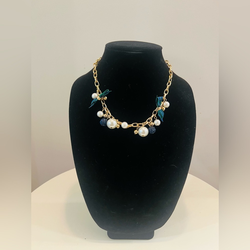 Charming Charlie choker necklace gold tone chain bows faux pearls rhinestone